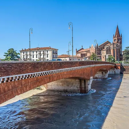 Amazing In With Wifi Appartement Verona