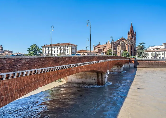 Amazing In With Wifi דירה ורונה